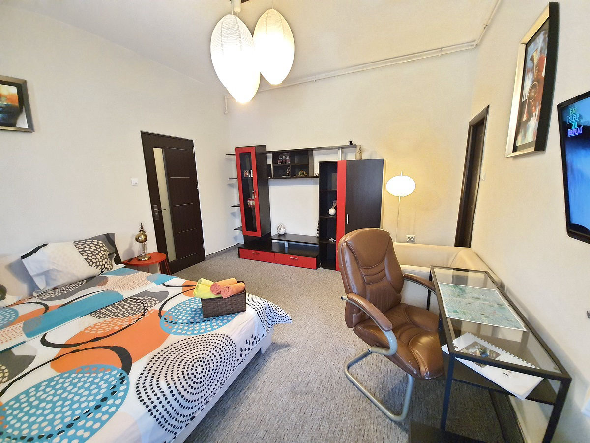 KPM Downtown Apartments 