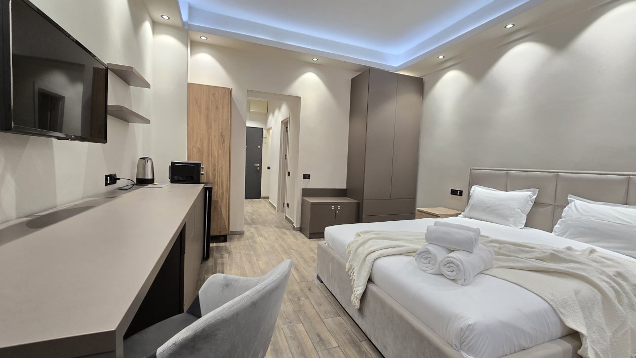 KPM Global Downtown Apartments