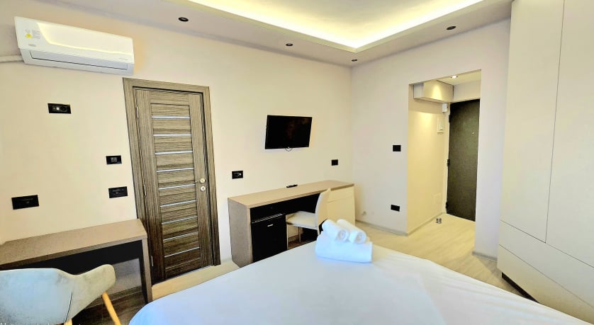 KPM Global Downtown Apartments