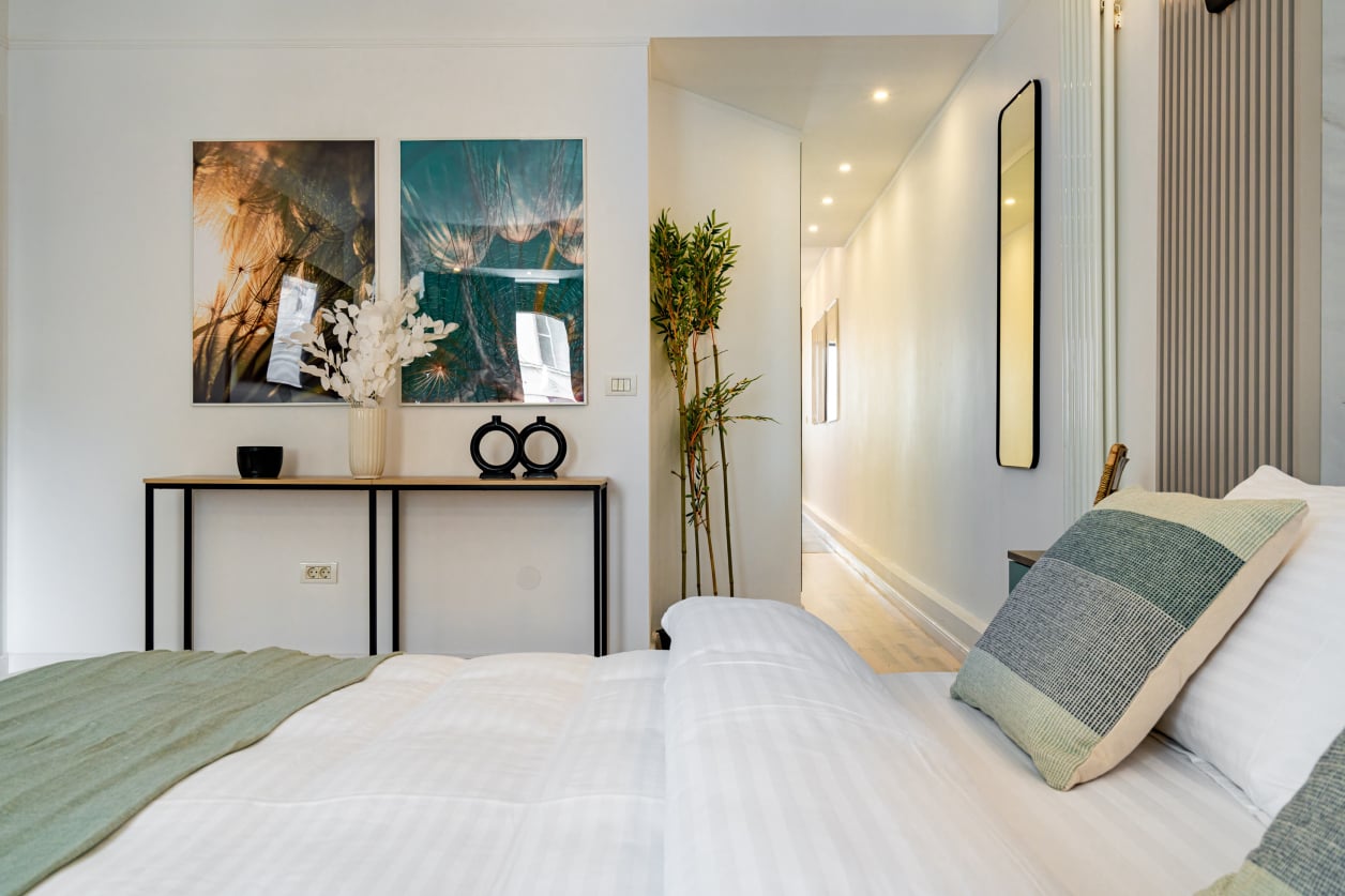 KPM Global Downtown Apartments
